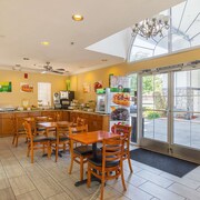 Quality Inn Fresno Yosemite Airport