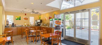 Quality Inn Fresno Yosemite Airport