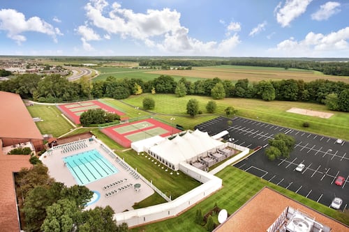 Indoor pool, seasonal outdoor pool, pool umbrellas, sun loungers
