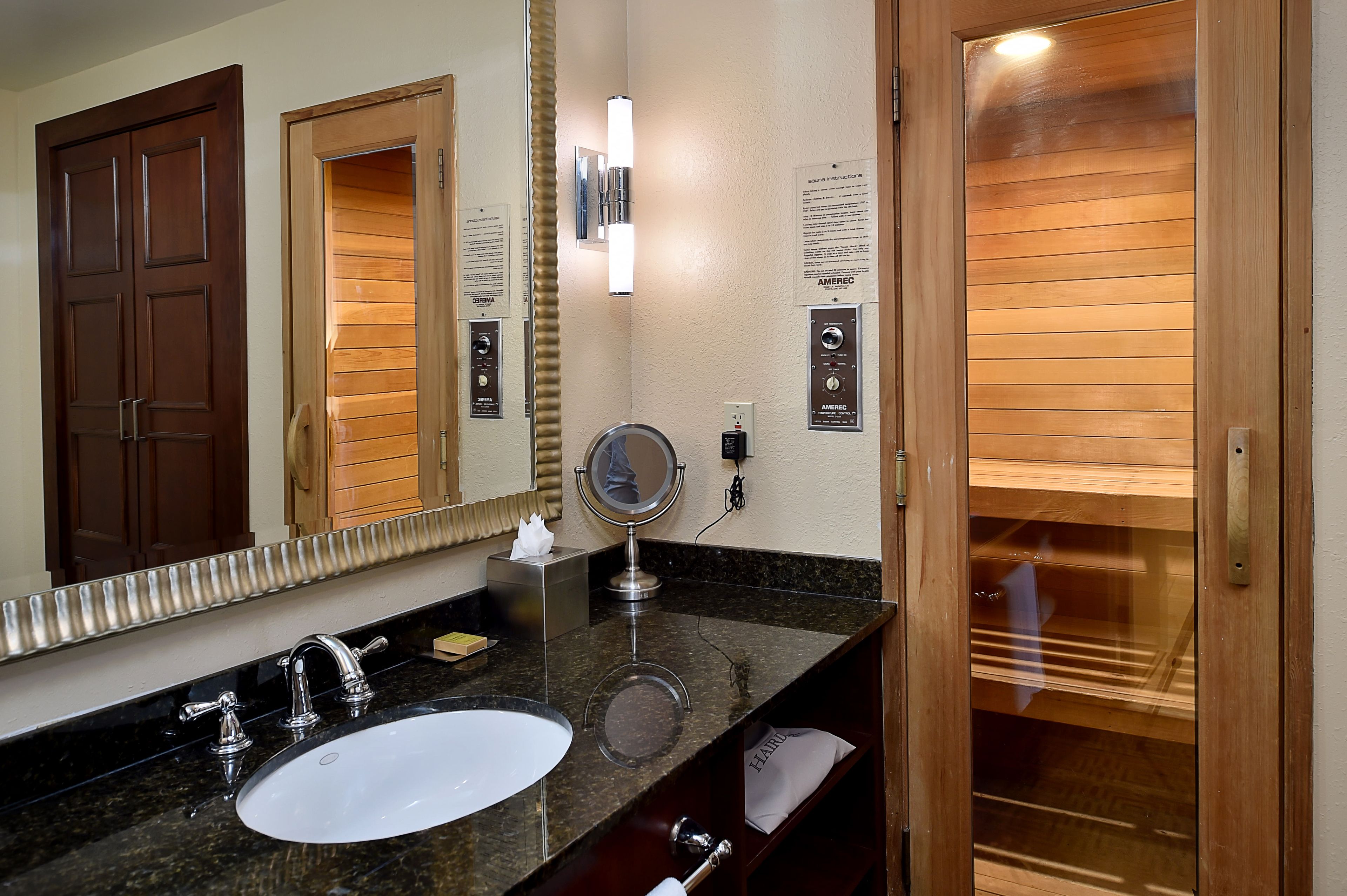 presidential suite, 1 king bed, non smoking | bathroom | combined shower/bathtub, eco-friendly toiletries, hair dryer, towels