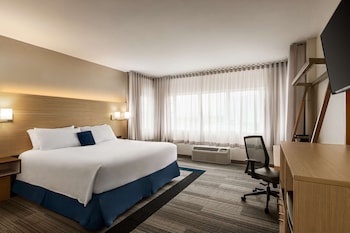 In-room safe, desk, blackout drapes, iron/ironing board at Lexington by Hotel RL Miami Beach