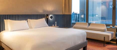 Premium bedding, in-room safe, desk, laptop workspace