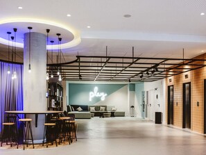 Lunch and dinner served, Mediterranean cuisine - Novotel Madrid Campo de las Naciones (Madrid)