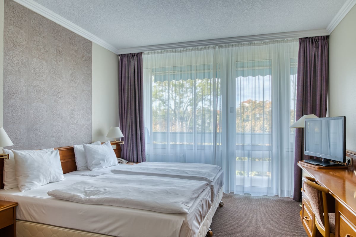 1 Schlafzimmer, Allergikerbettwaren, Minibar, Zimmersafe