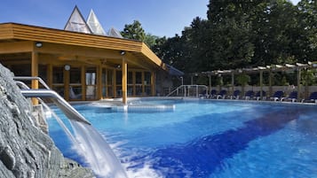 3 indoor pools, outdoor pool, sun loungers