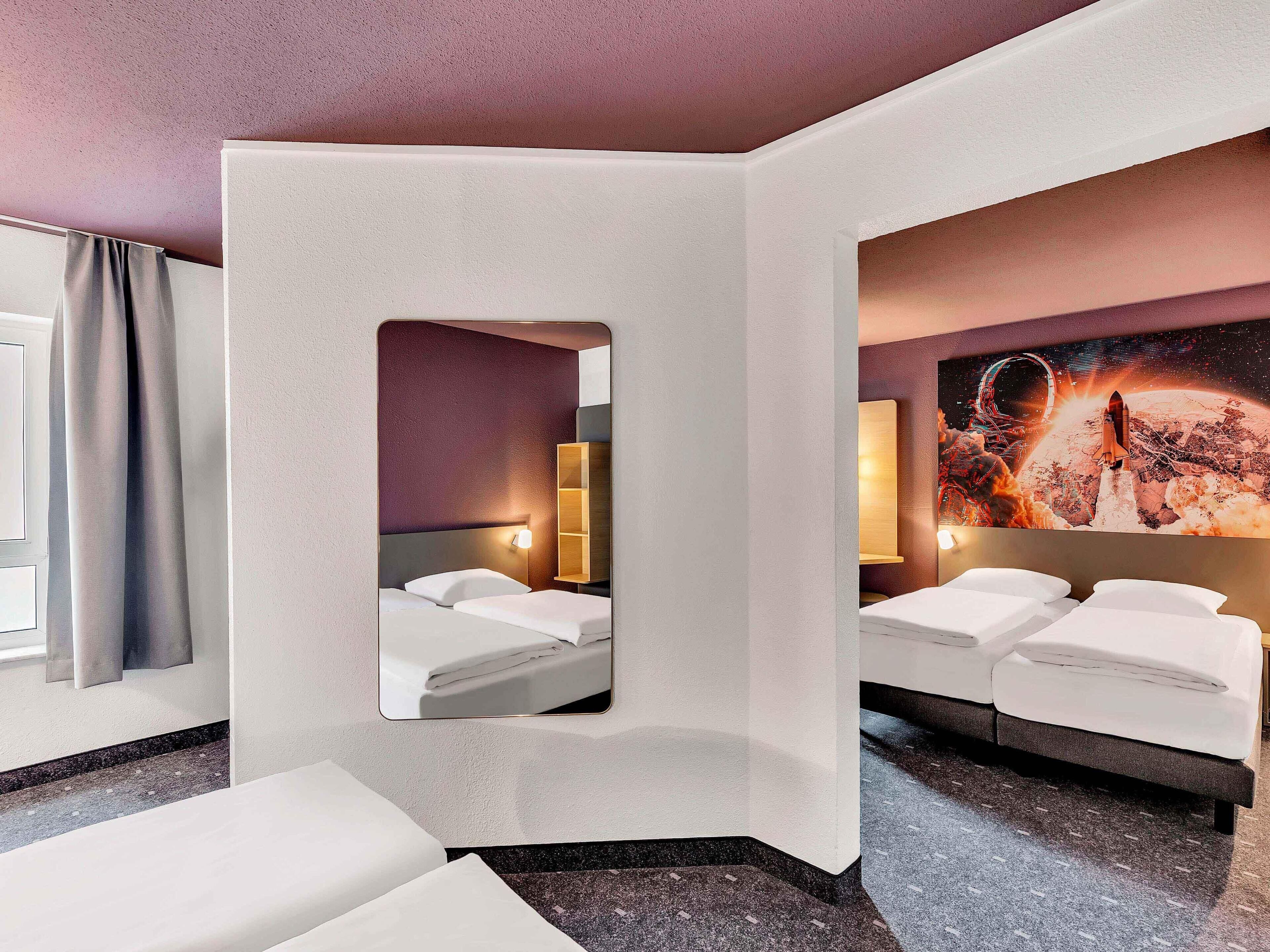 Family Room | Desk, blackout drapes, soundproofing, free WiFi