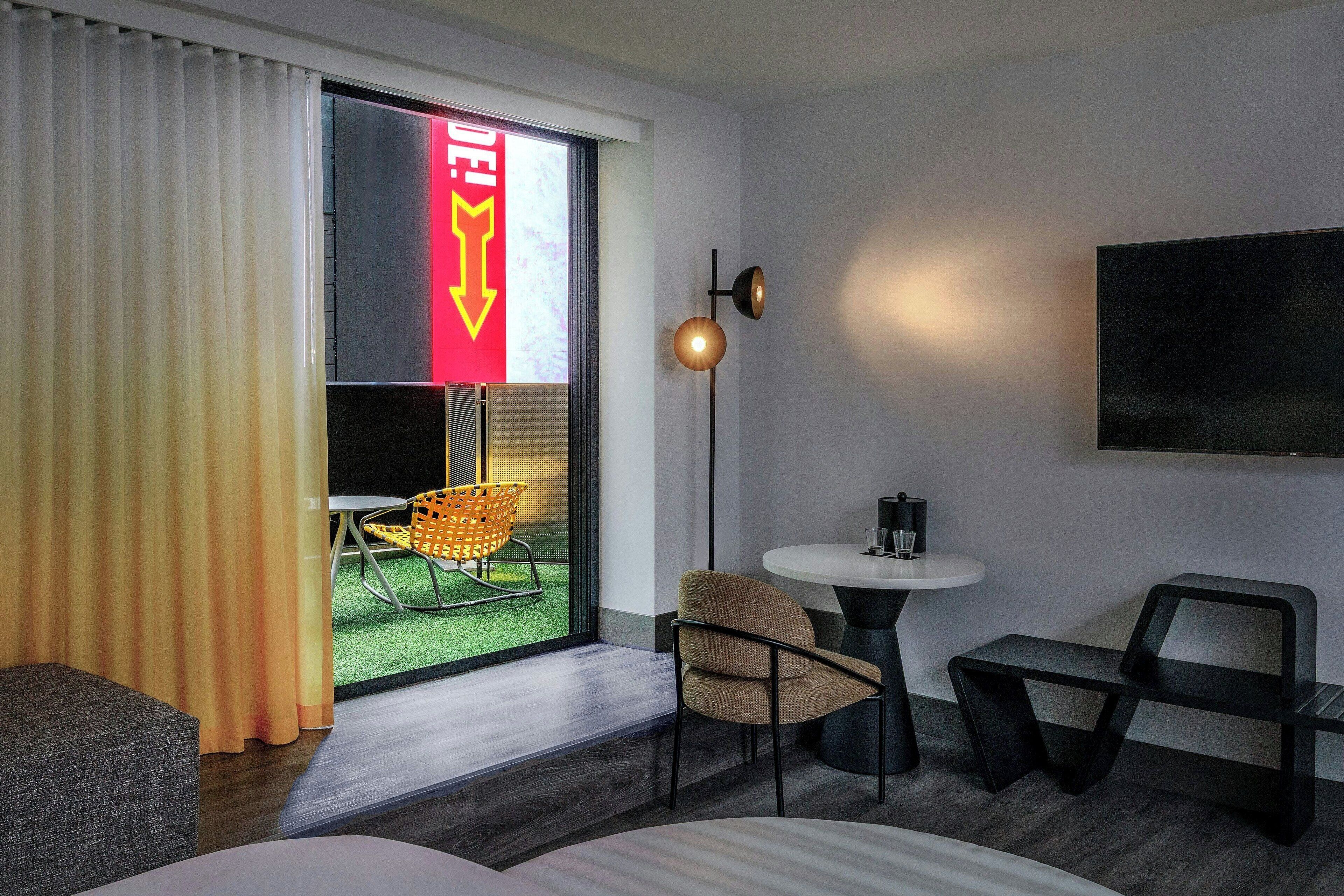 Room, 1 King Bed, Terrace (View) | Premium bedding, down comforters, in-room safe, desk