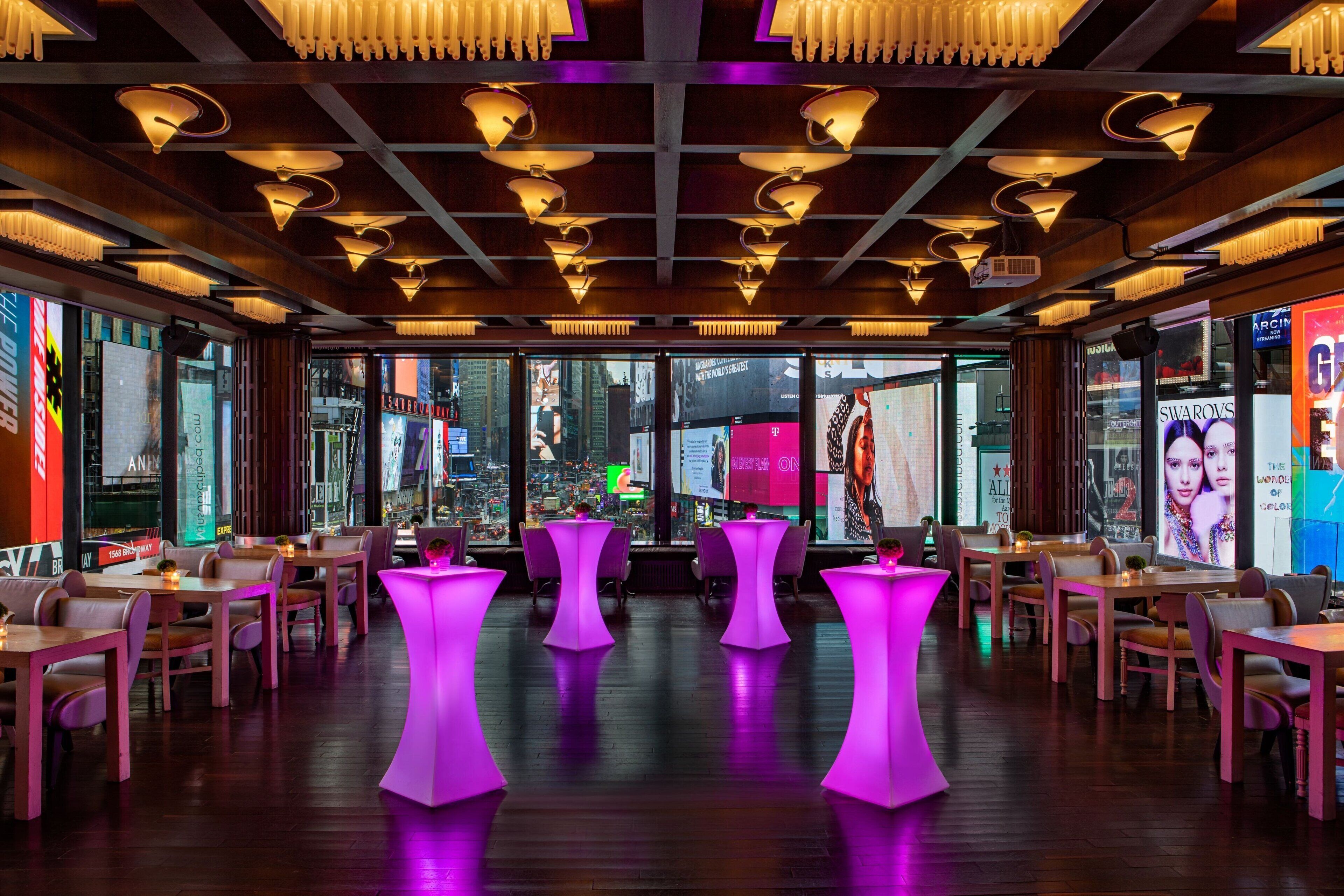 Renaissance New York Times Square Hotel by Marriott Reviews, Deals ...