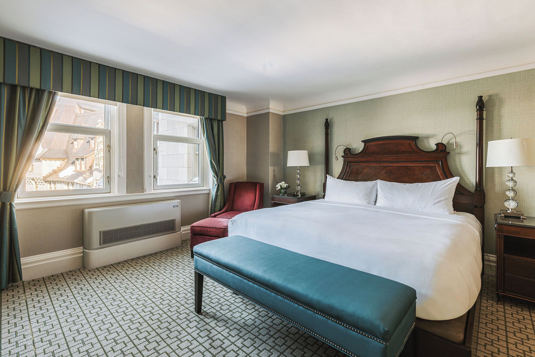 Deluxe Room, 1 Queen Bed