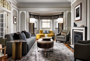 Presidential-Suite, 1 King-Bett | Hochwertige Bettwaren, Pillowtop-Betten, Minibar, Zimmersafe