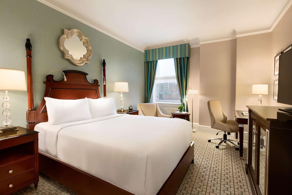 1 bedroom, premium bedding, pillow-top beds, minibar