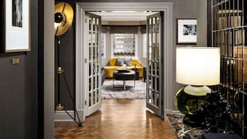 Suite presidencial, 1 cama de matrimonio grande | 1 dormitorio y ropa de cama de alta calidad