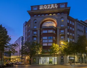 Front of property - evening/night