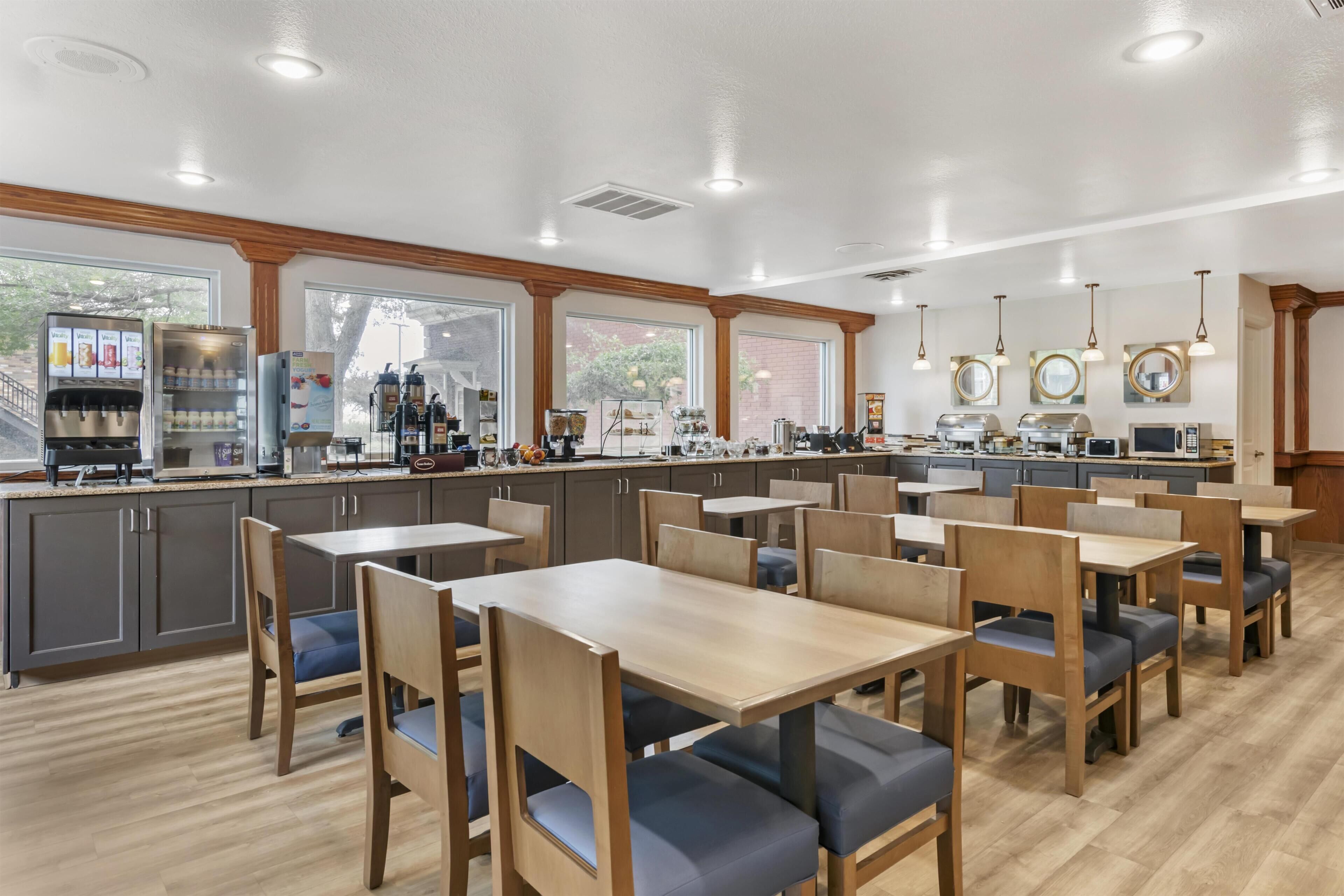 Free daily buffet breakfast