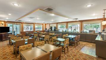 Desayuno buffet incluido todos los días