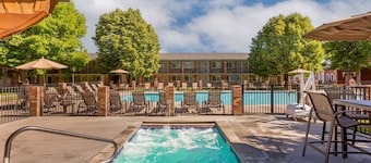 Best Western Plus Burley Inn & Convention Center