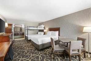 Family Room, Multiple Beds, Non Smoking, Refrigerator & Microwave | Blackout drapes, iron/ironing board, cribs (free), WiFi (surcharge) - Best Western Plus Burley Inn & Convention Center (Burley)