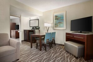 1 bedroom, premium bedding, pillowtop beds, in-room safe - Embassy Suites by Hilton Lompoc Central Coast (Lompoc)