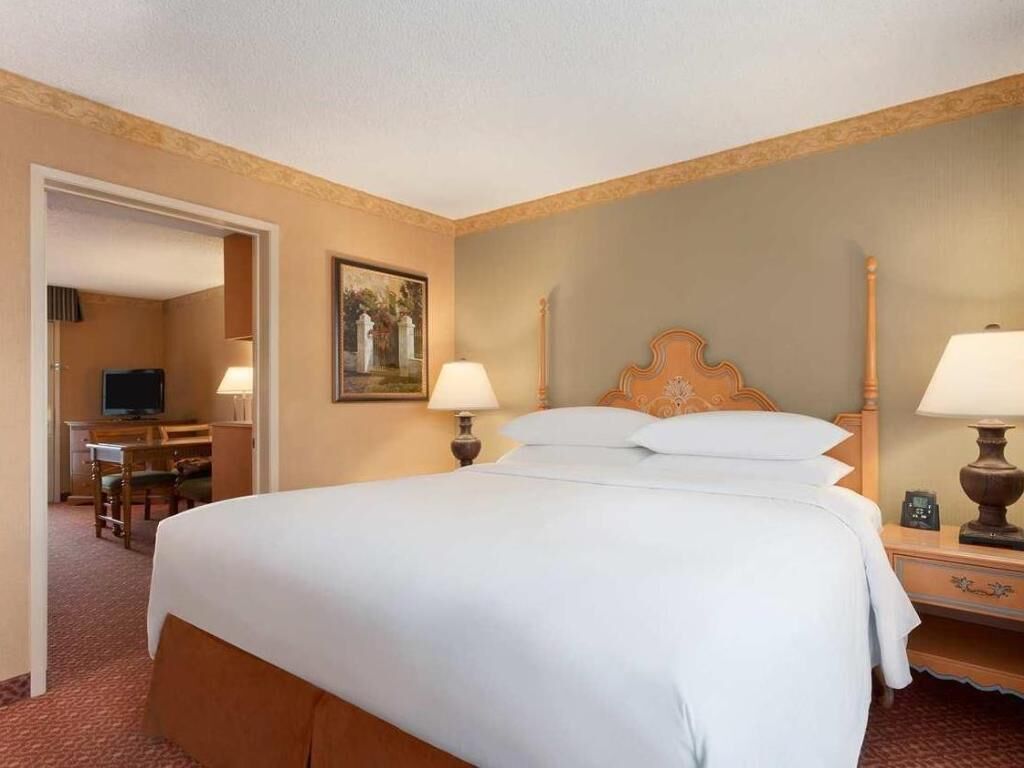 1 bedroom, premium bedding, pillowtop beds, in-room safe