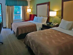 1 bedroom, premium bedding, memory foam beds, desk