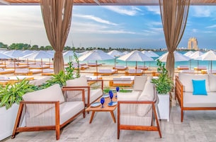 6 restaurantes; se sirve desayuno, almuerzo y cena; cocina mediterránea