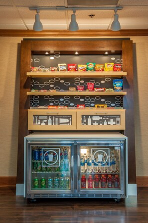 Snack bar - Hampton Inn by Hilton Bowling Green (Bowling Green)