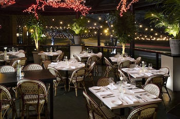 Restaurant at Hotel Zaza Houston Museum District