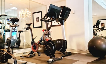 Fitness center at Hotel Zaza Houston Museum District