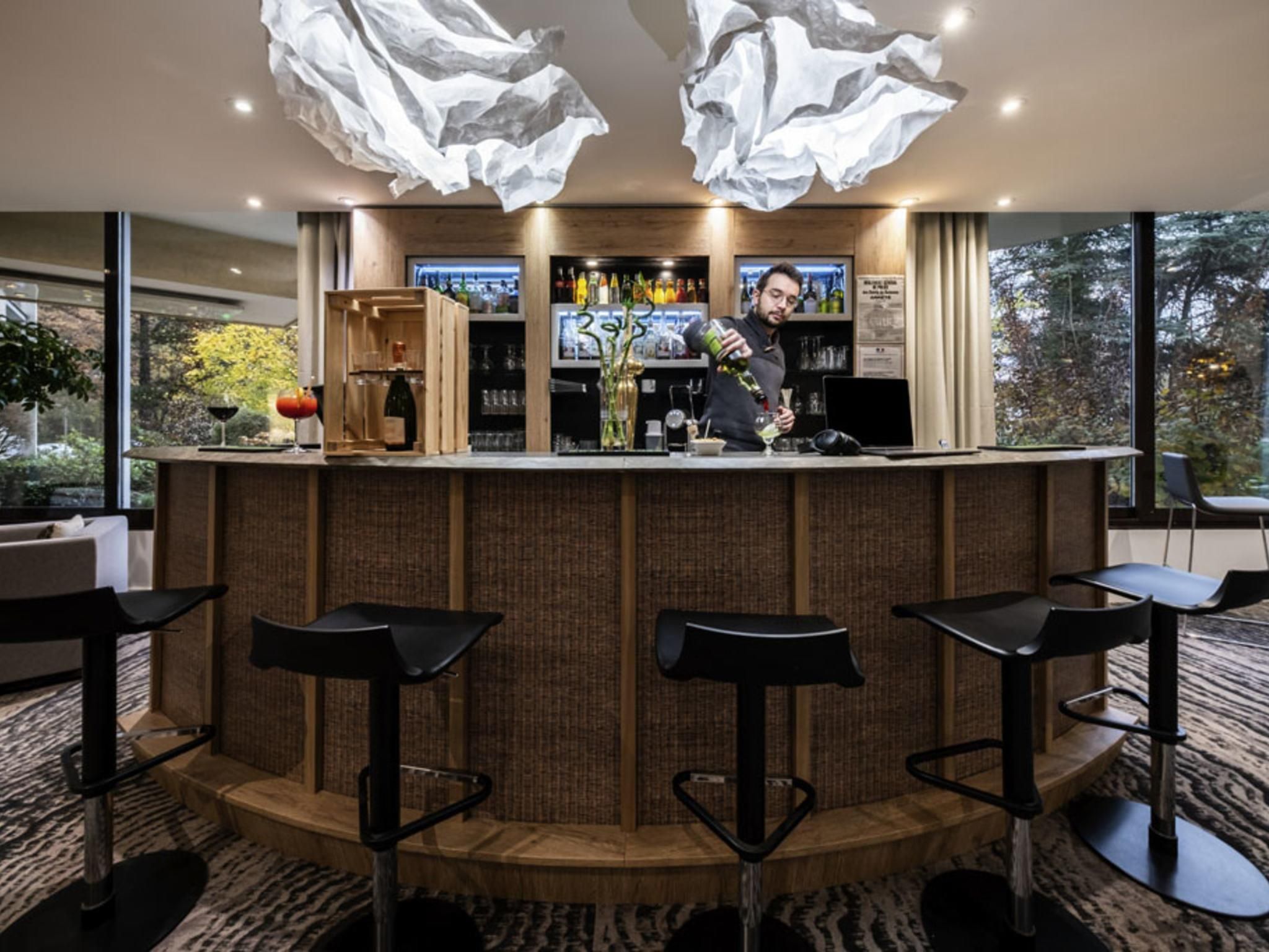 Bar (en la propiedad)