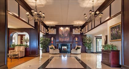 Park Pointe Hotel
