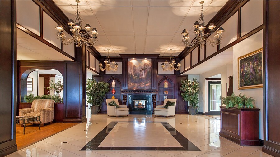 Park Pointe Hotel