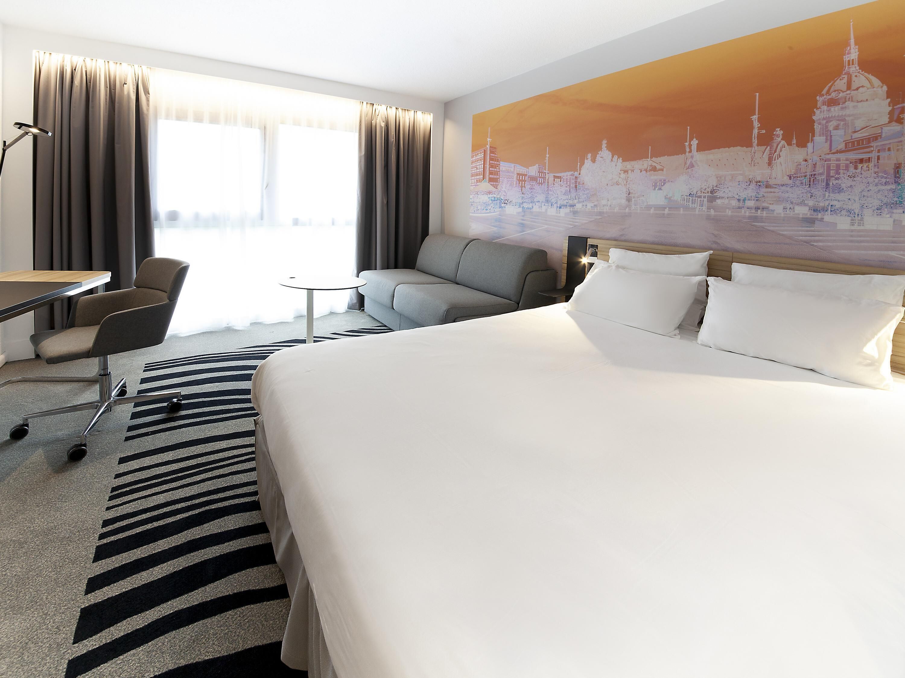 Superior Room, 1 Queen Bed with Sofa bed