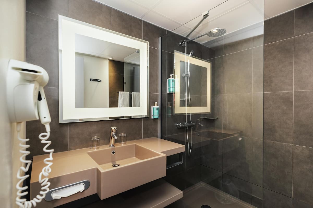 Minibar, in-room safe, desk, blackout curtains
