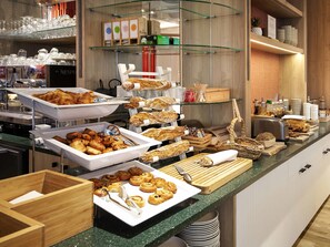 Daily buffet breakfast (EUR 20 per person)