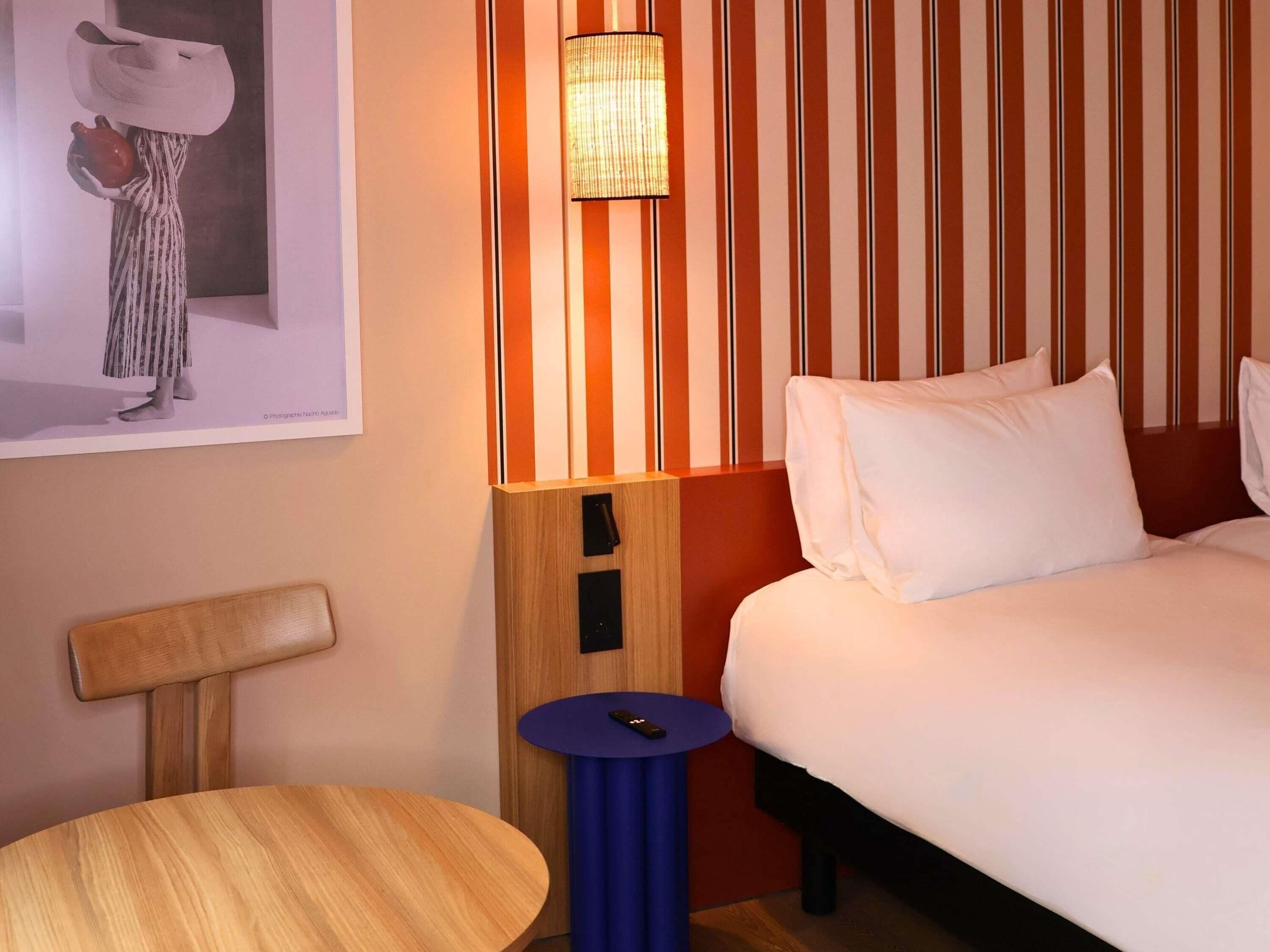 Premium bedding, in-room safe, desk, laptop workspace