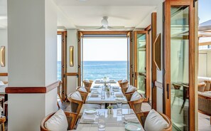 Breakfast, lunch, dinner served; local cuisine, sea views 