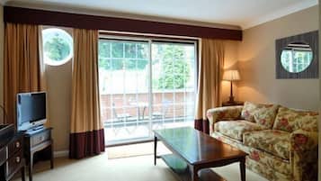 Superior Room | Living room