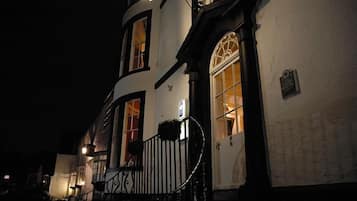 EntrĂ©e de lâhĂ©bergement