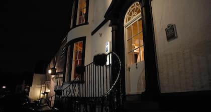 Donington Manor Hotel