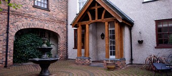Donington Manor Hotel