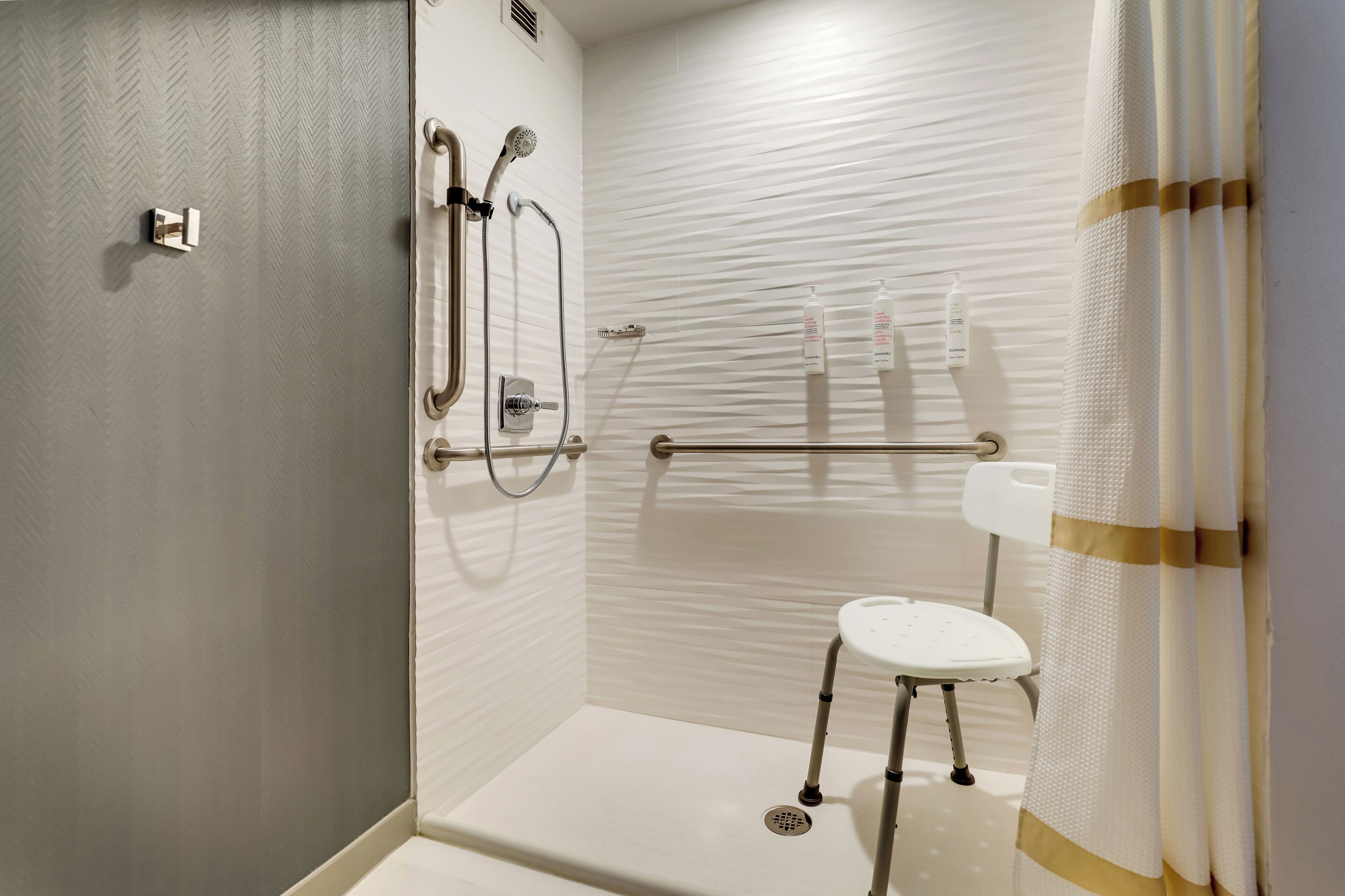 combined shower/bathtub, free toiletries, hair dryer, towels