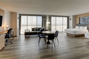 Suite, 1 Bedroom | Premium bedding, in-room safe, desk, blackout drapes