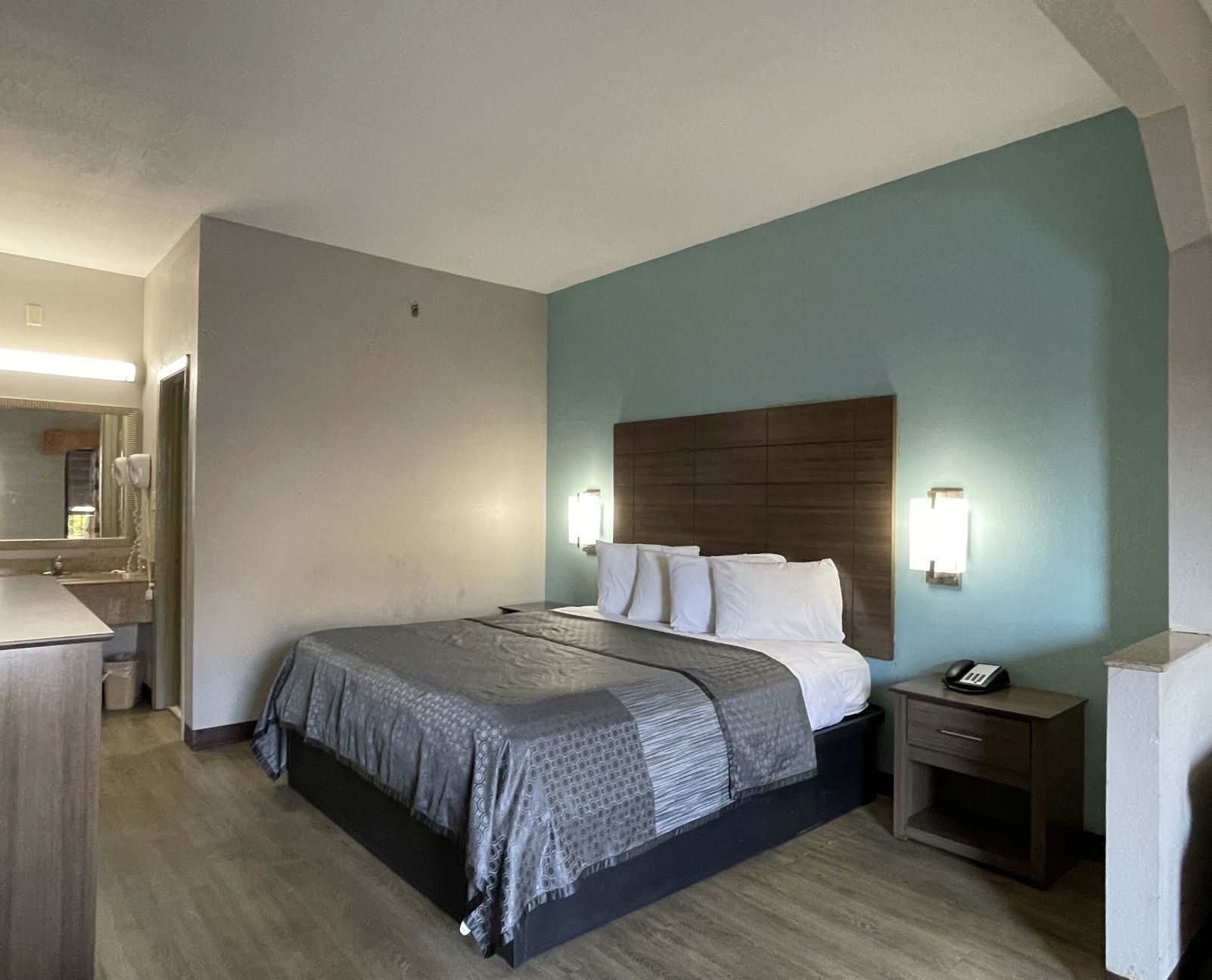 Desk, iron/ironing board, free WiFi, bed sheets