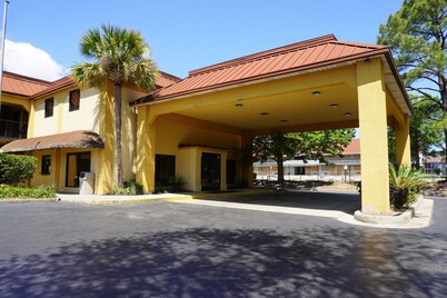 Fairview Inn and Suites