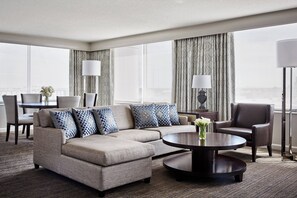 55-inch flat-screen TV with cable channels, TV, Netflix - New Orleans Marriott (New Orleans)