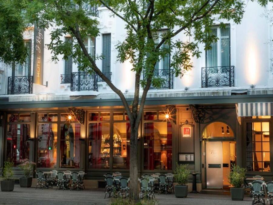 Front of property – evening/night