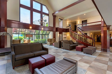 Lobby. Best Western Pony Soldier Inn - Airport