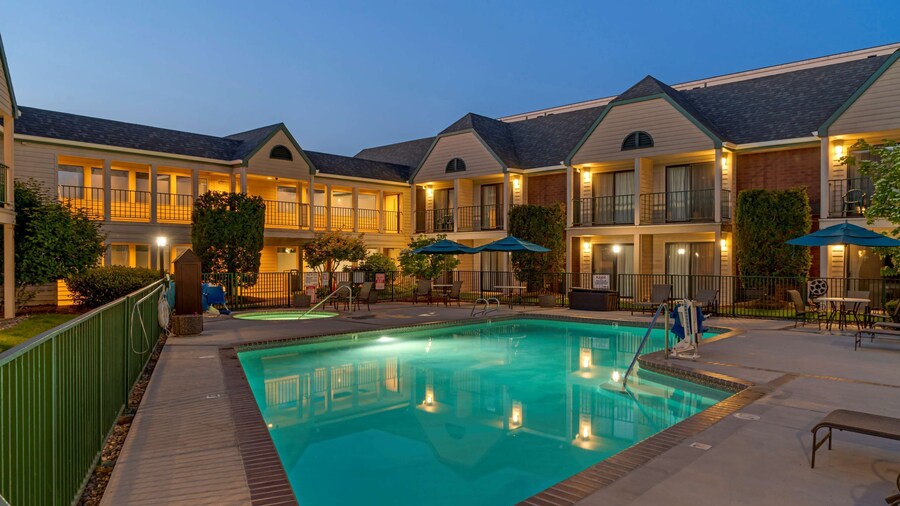 Best Western Pony Soldier Inn - Airport