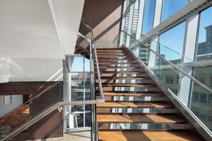 Staircase - The Westin Cleveland Downtown (Cleveland)