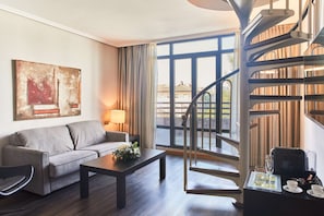 Couette en duvet, minibar, coffre-fort, bureau